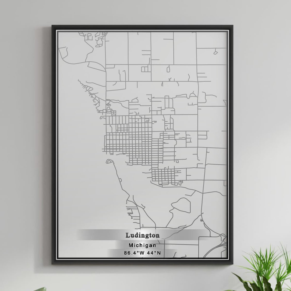 ROAD MAP OF LUDINGTON, MICHIGAN BY MAPBAKES