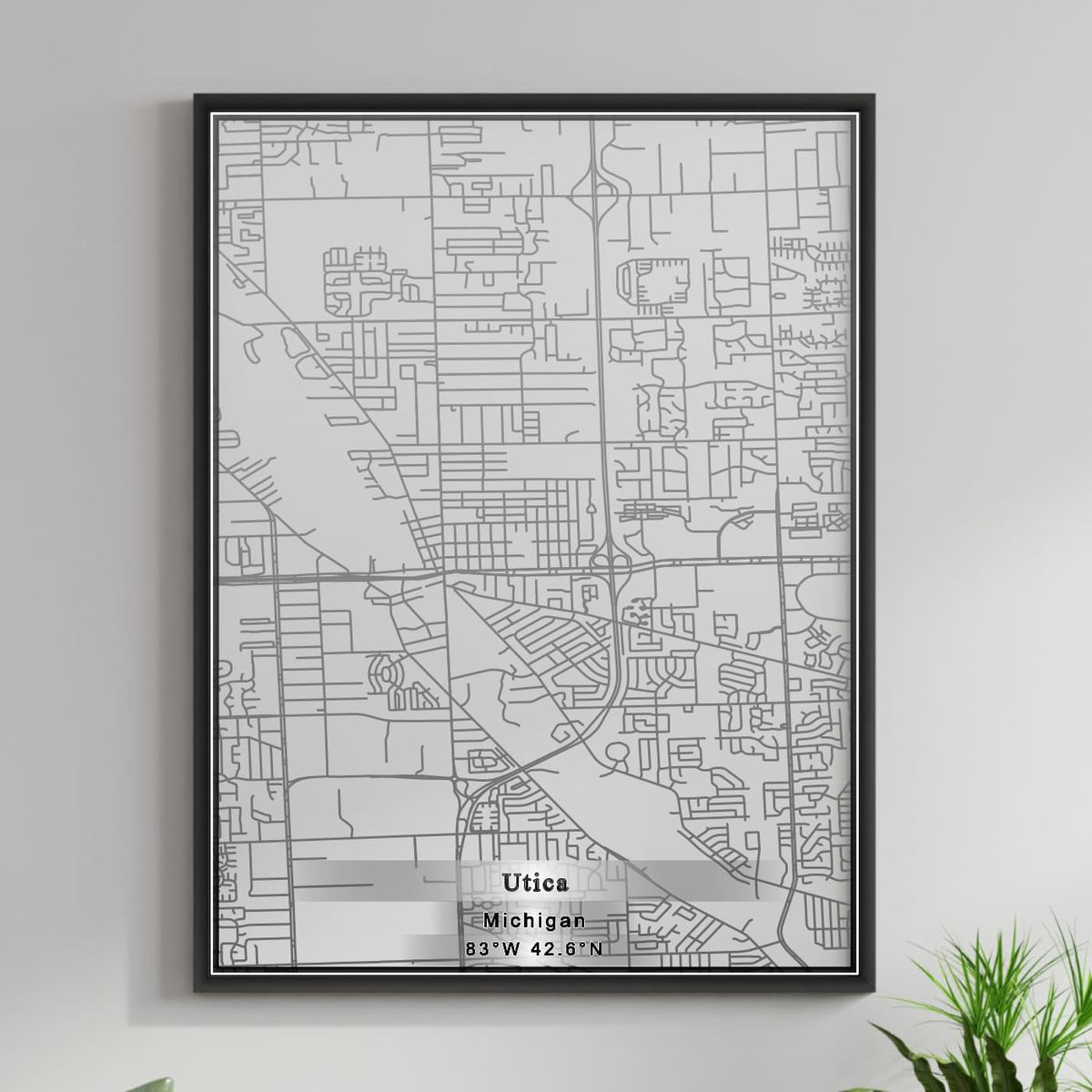 ROAD MAP OF UTICA, MICHIGAN BY MAPBAKES