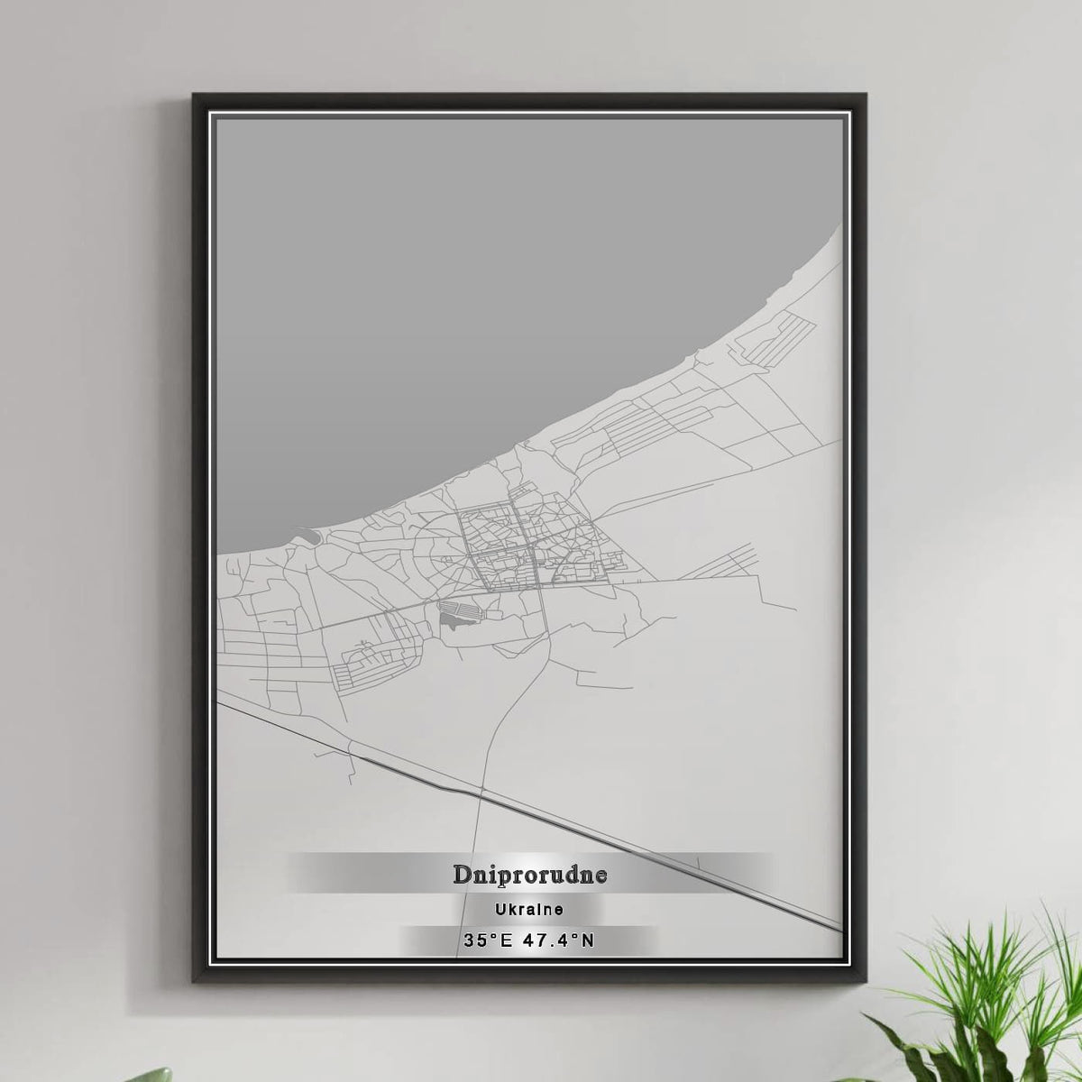 ROAD MAP OF DNIPRORUDNE, UKRAINE BY MAPBAKES