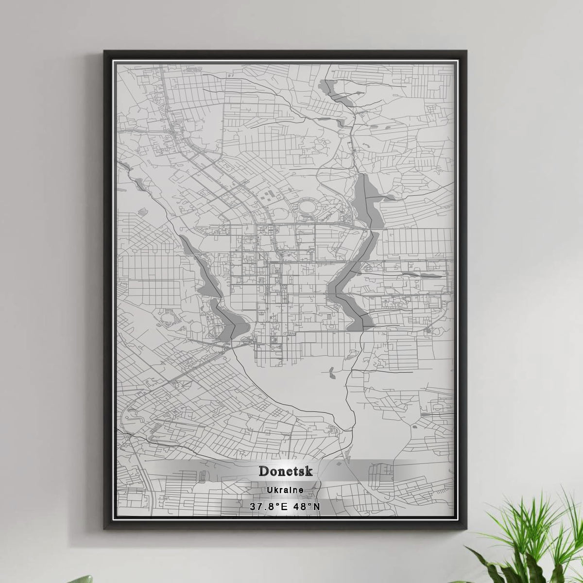 ROAD MAP OF DONETSK, UKRAINE BY MAPBAKES