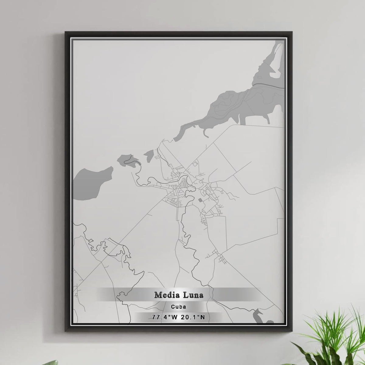ROAD MAP OF MEDIA LUNA, CUBA BY MAPBAKES