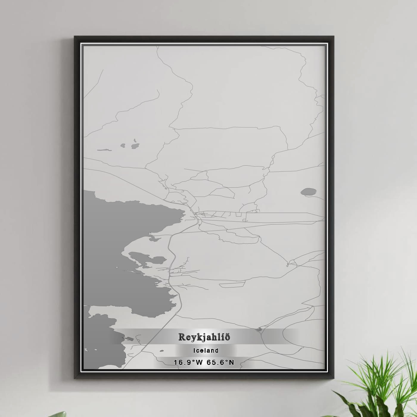 ROAD MAP OF REYKJAHLID, ICELAND BY MAPBAKES