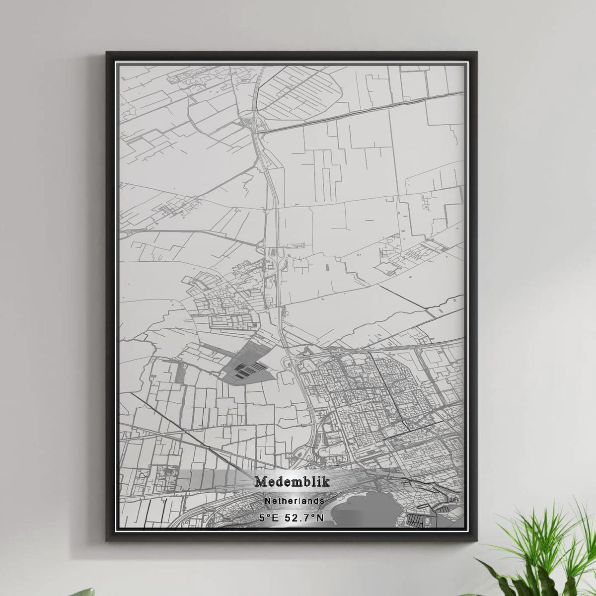 ROAD MAP OF MEDEMBLIK, NETHERLANDS BY MAPBAKES
