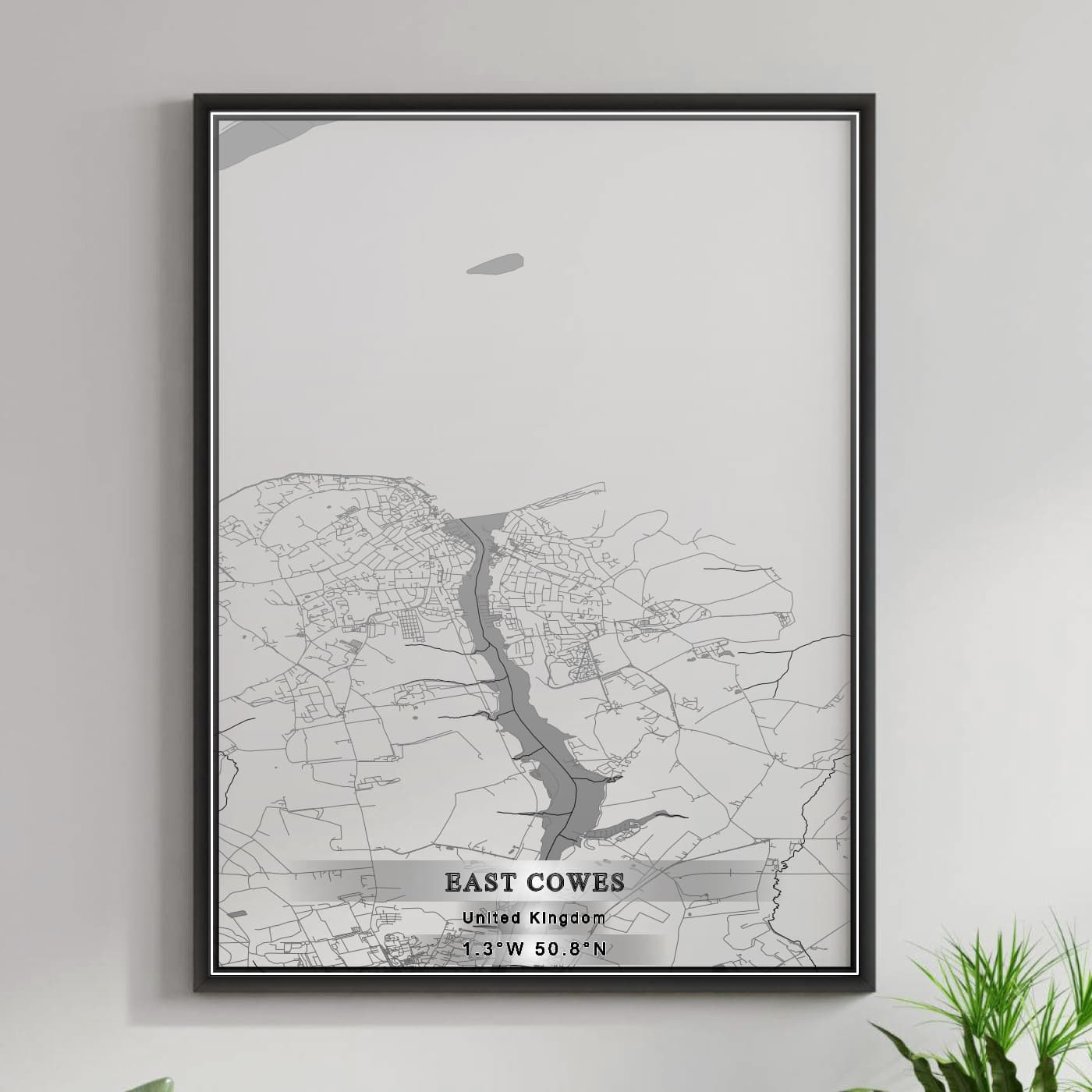 ROAD MAP OF EAST COWES, UNITED KINGDOM BY MAPBAKES